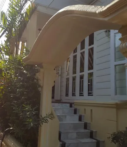 Guest house Mungkala 4*